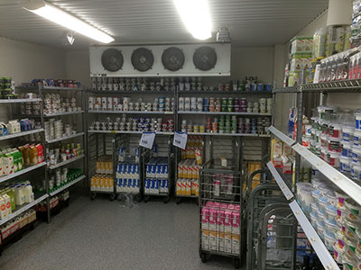 Die Auswahl an Skyr, Joghurt und Milch.