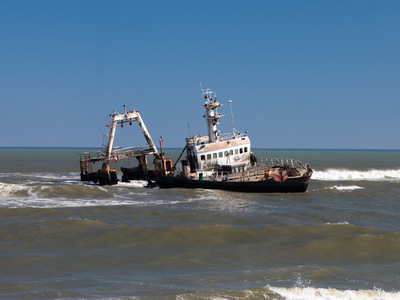 Schiffswrack im Atlantik