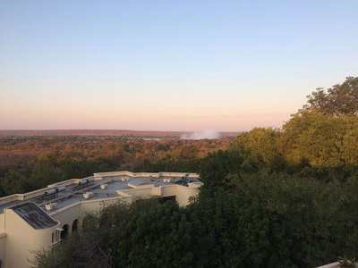 Blick vom Hoteldach auf die Wasserfälle
