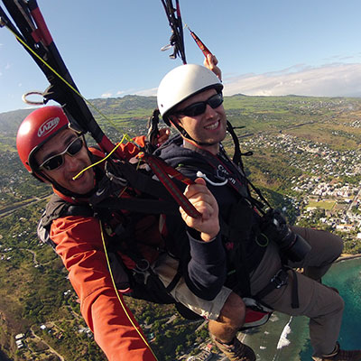 Fahrt in den Cirque du Cilaos mit Stop zum Paragliden in St. Leu