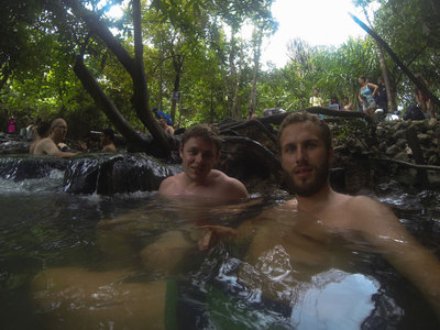 Bad in den heißen Quellen