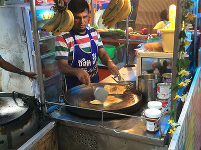 Kleiner Snack: Crepe mit Mango